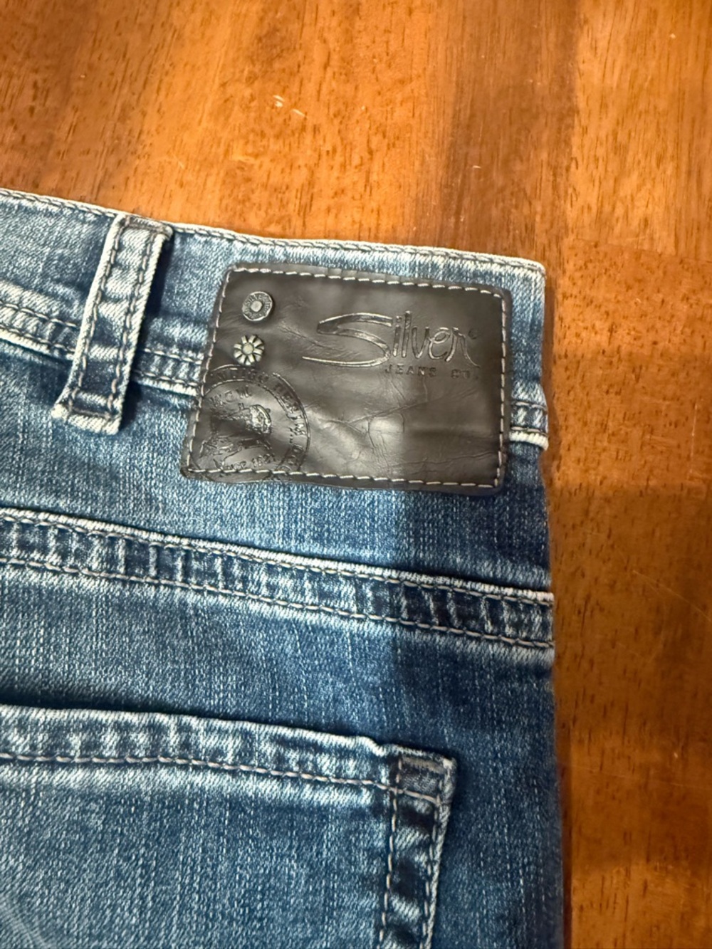 Silver brand Me s Classic Blue Washed Jeans 40 x 32 - Picture 4 of 5